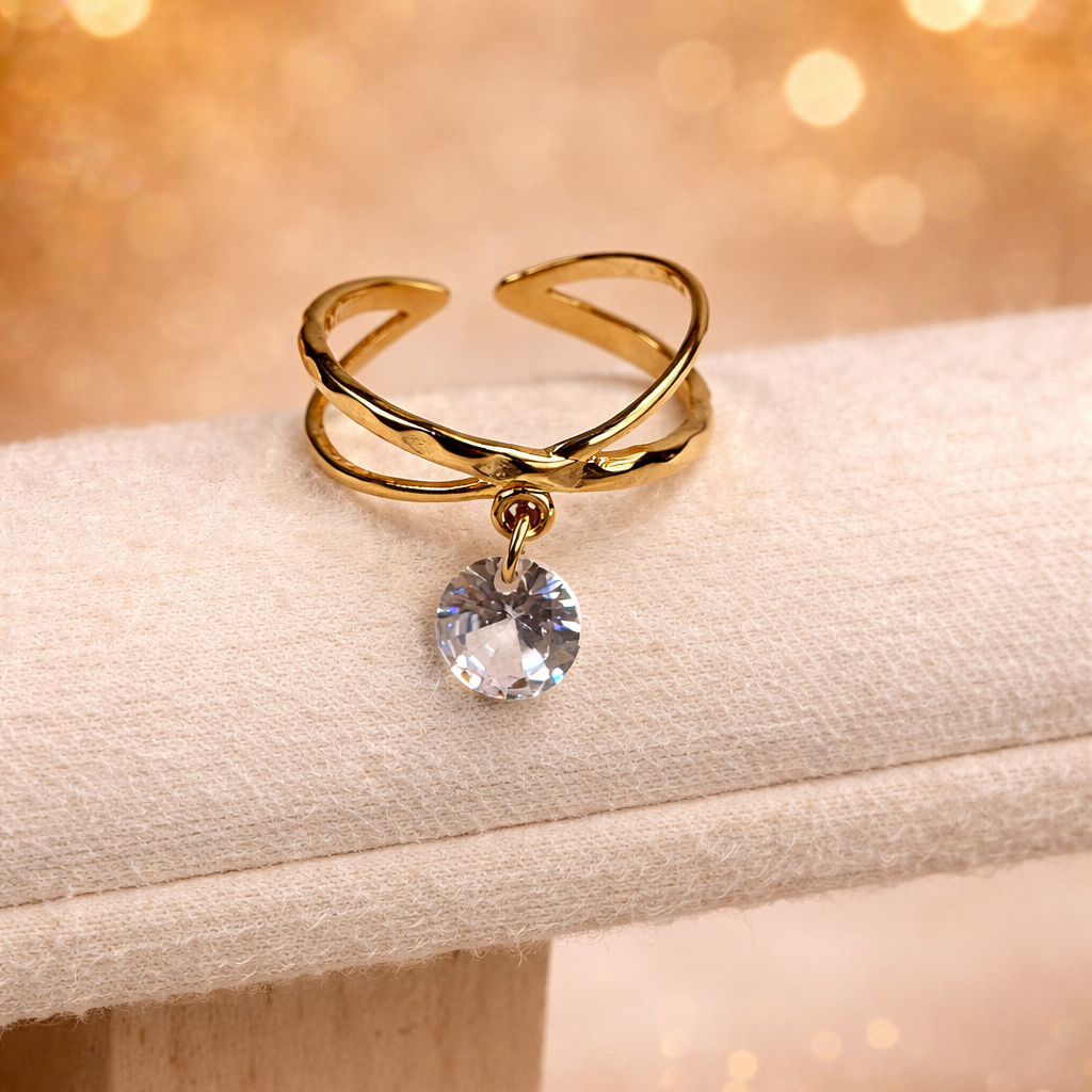 Elegant Gold Crossover Ring for Women
