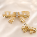 SMALL PEARL ALIGATER CLIP