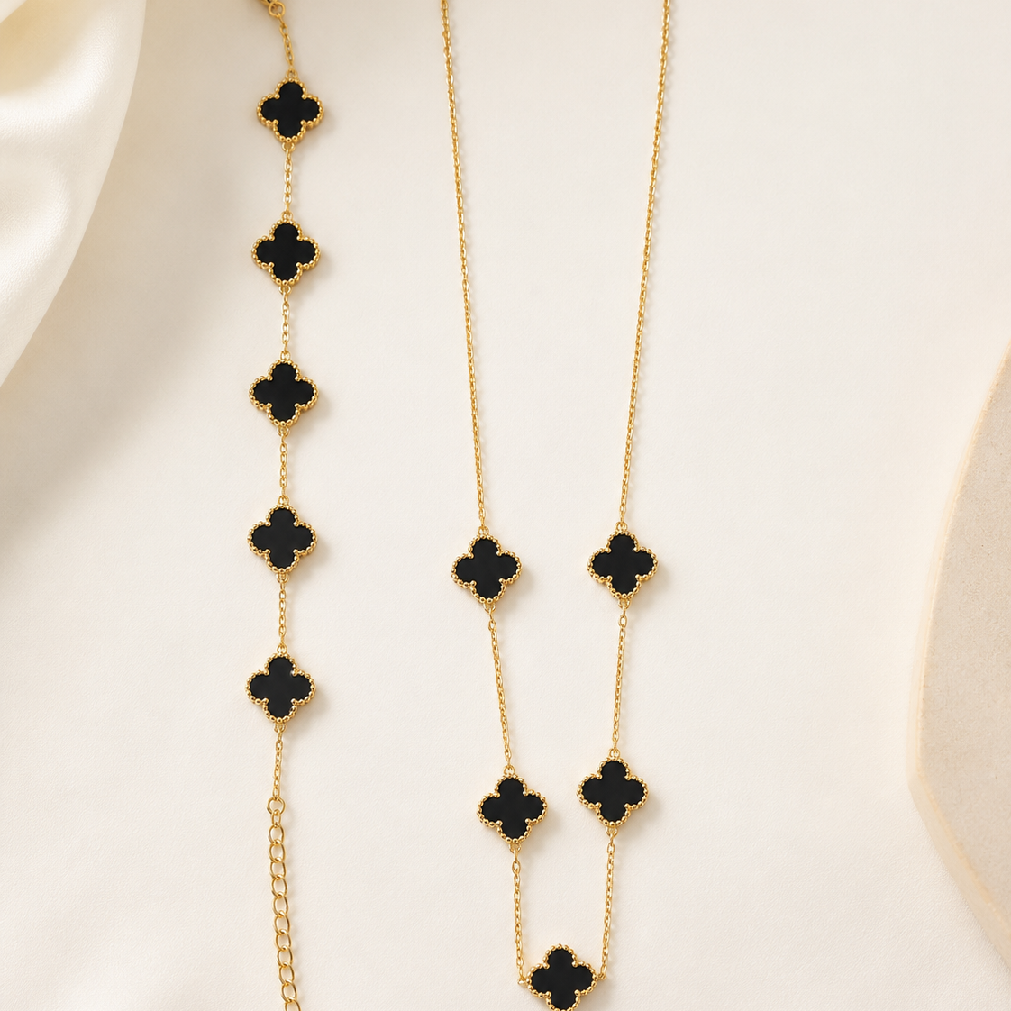 clover chain with bracelet