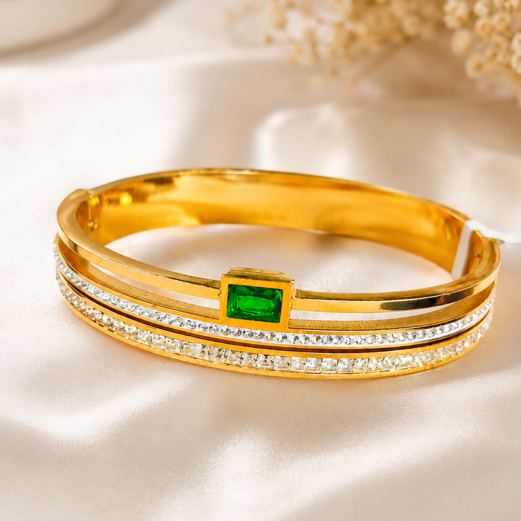 Elegant Anti-Tarnish Bracelet (2.6” Diameter