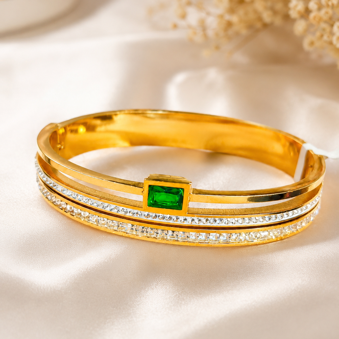 Elegant Anti-Tarnish Bracelet (2.6” Diameter