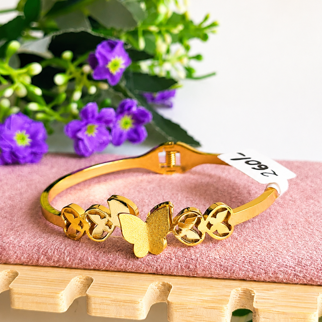 bracelet 3 front open 2.6