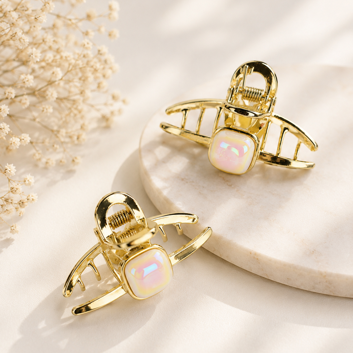 Aurora Pearl Mini Claw Clip