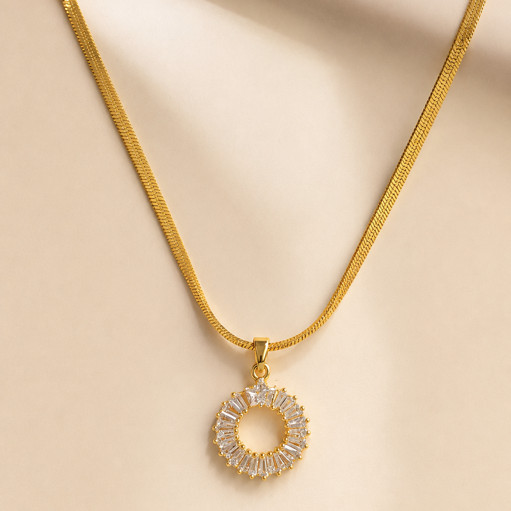 snake chain with circular pendent