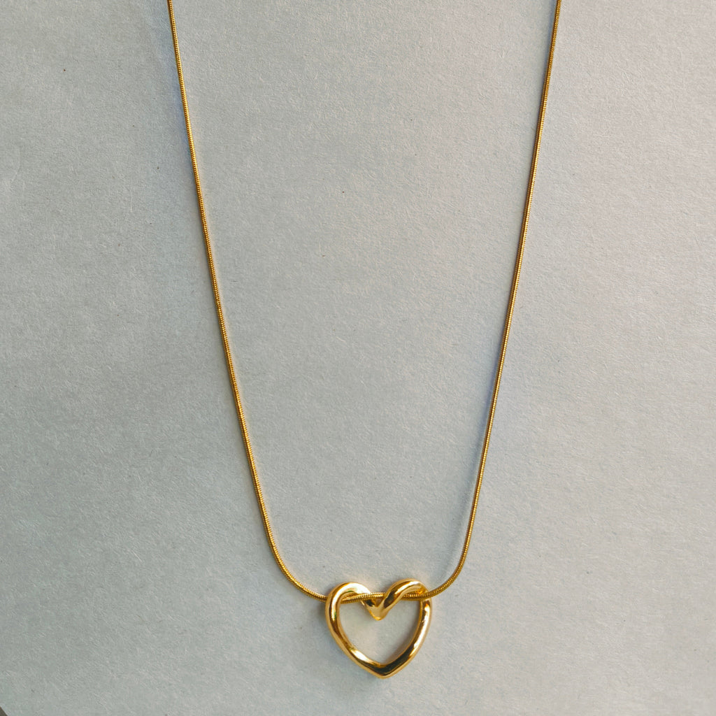 viral heart pendent chain