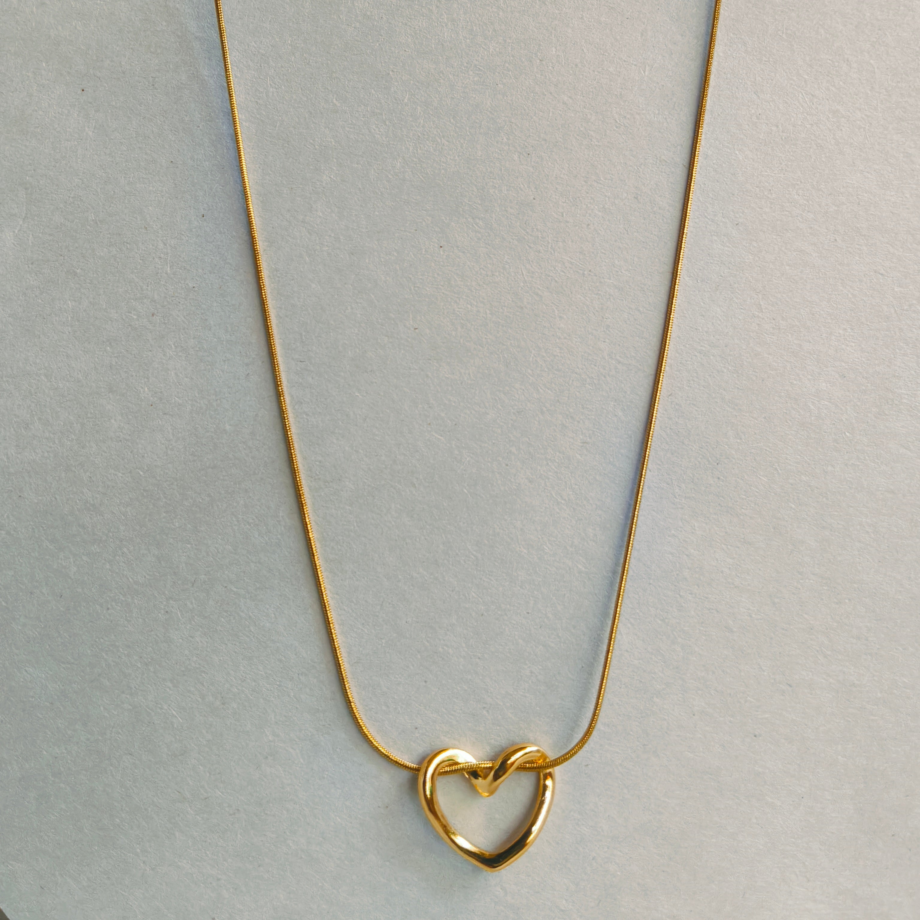 viral heart pendent chain