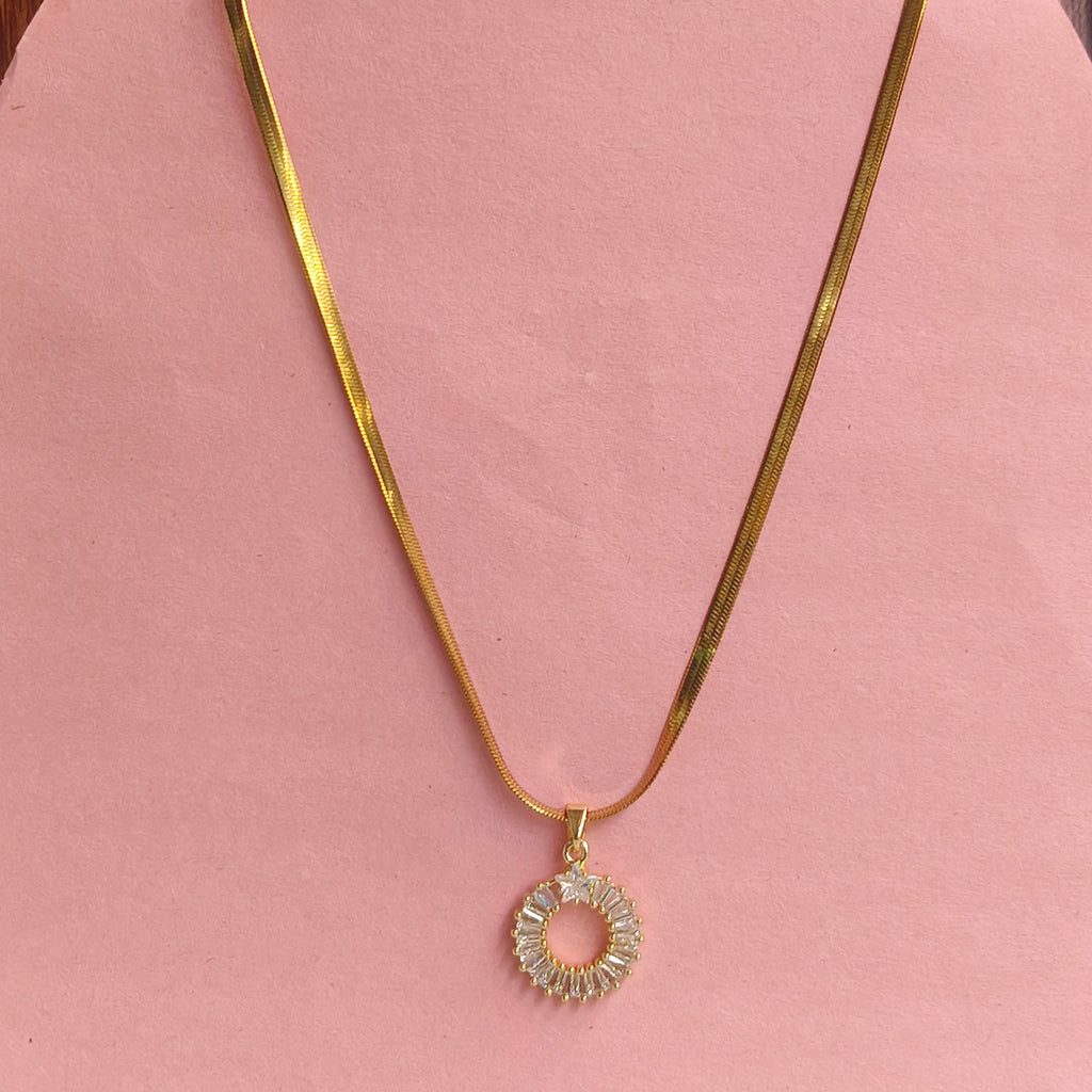 snake chain with circular pendent