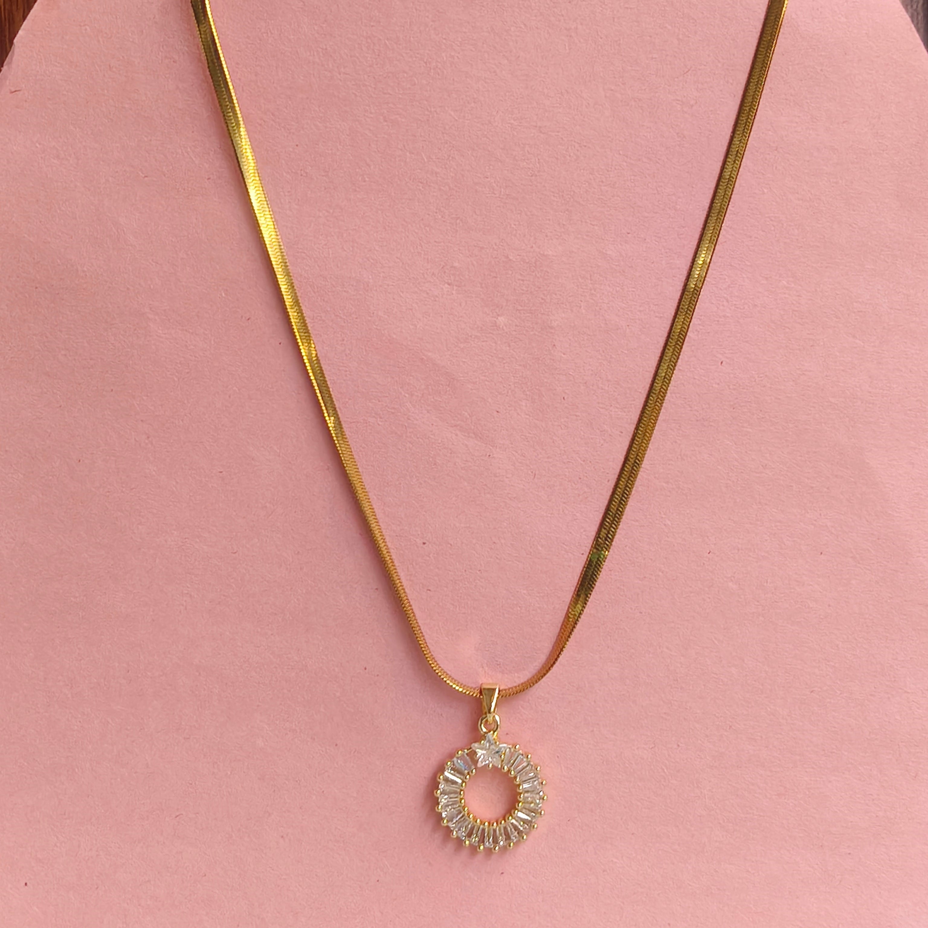 snake chain with circular pendent