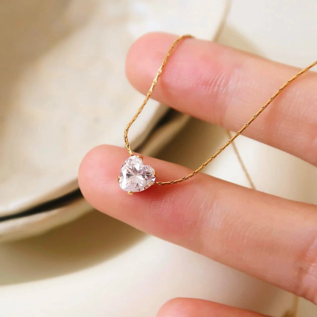 STYARAA Anti-Tarnish Heart Solitaire Pendant Necklace| Minimal Everyday Dainty Chain